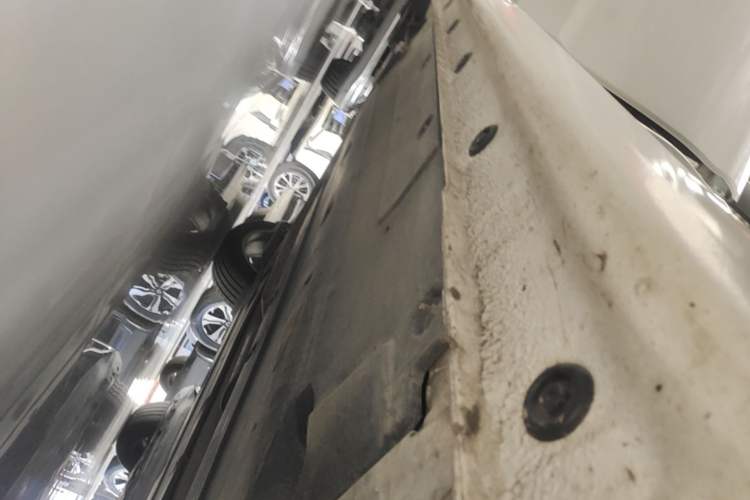 Used Hyundai Elantra (6th Generation / Lingdong) 2016 1.6L Automatic ZhiXuan – Elite Version Right Side Sill