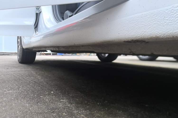 Used Hyundai Elantra (6th Generation / Lingdong) 2016 1.6L Automatic ZhiXuan – Elite Version Right Side Sill