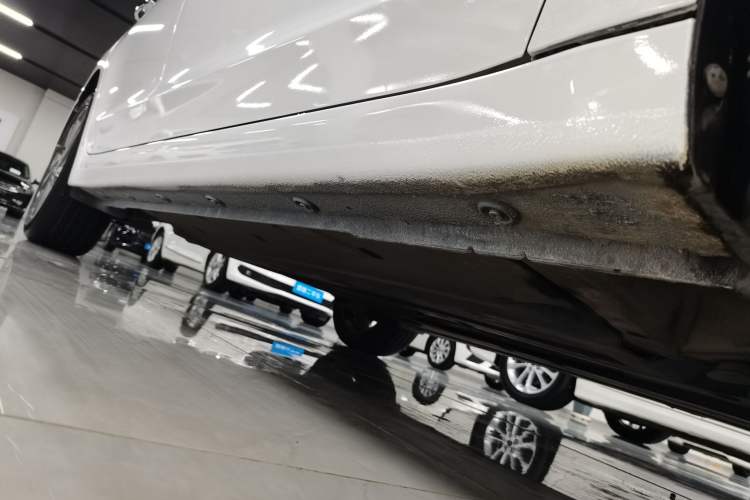 Used Hyundai Elantra (6th Generation / Lingdong) 2016 1.6L Automatic ZhiXuan – Elite Version Right Side Sill