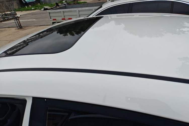 Used Hyundai Elantra (6th Generation / Lingdong) 2016 1.6L Automatic ZhiXuan – Elite Version Roof