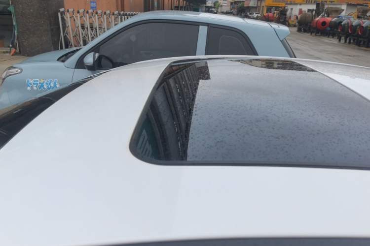 Used Hyundai Elantra (6th Generation / Lingdong) 2016 1.6L Automatic ZhiXuan – Elite Version Roof