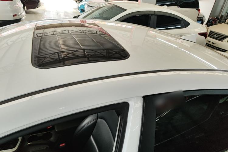 Used Hyundai Elantra (6th Generation / Lingdong) 2016 1.6L Automatic ZhiXuan – Elite Version Roof