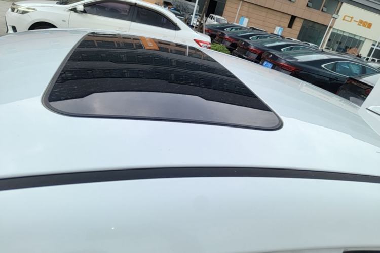 Used Hyundai Elantra (6th Generation / Lingdong) 2016 1.6L Automatic ZhiXuan – Elite Version Roof
