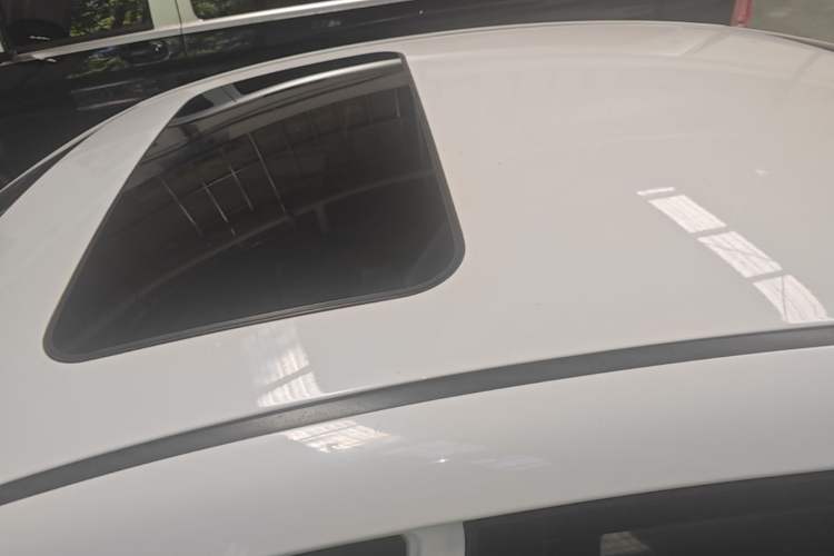 Used Hyundai Elantra (6th Generation / Lingdong) 2016 1.6L Automatic ZhiXuan – Elite Version Roof