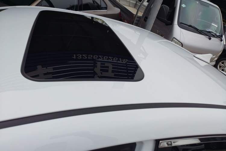 Used Hyundai Elantra (6th Generation / Lingdong) 2016 1.6L Automatic ZhiXuan – Elite Version Roof
