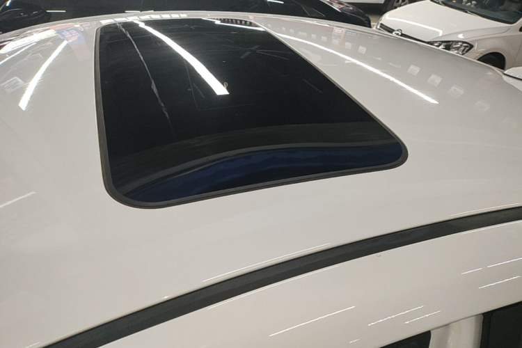 Used Hyundai Elantra (6th Generation / Lingdong) 2016 1.6L Automatic ZhiXuan – Elite Version Roof