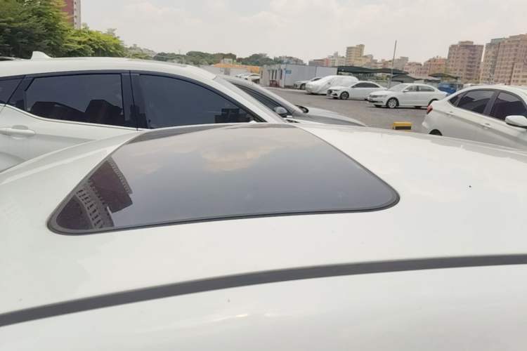Used Hyundai Elantra (6th Generation / Lingdong) 2016 1.4T Dual-Clutch Xuan Dong · Dynamic Version Roof