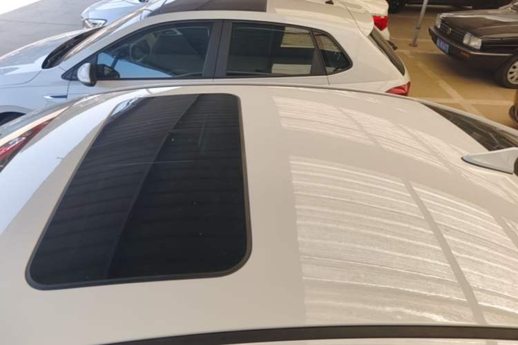 Used Hyundai Elantra (6th Generation / Lingdong) 2016 1.6L Automatic ZhiXuan – Elite Version Roof