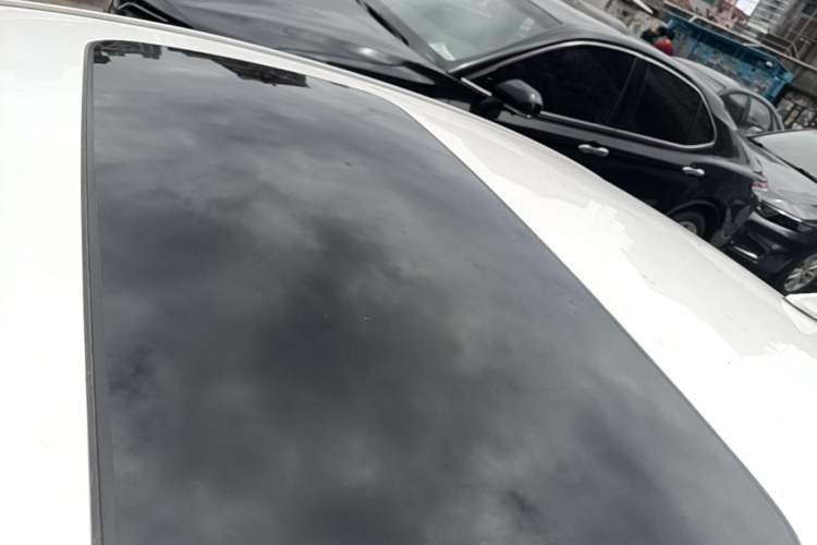 Used Hyundai Elantra (6th Generation / Lingdong) 2016 1.6L Automatic ZhiXuan – Elite Version Roof