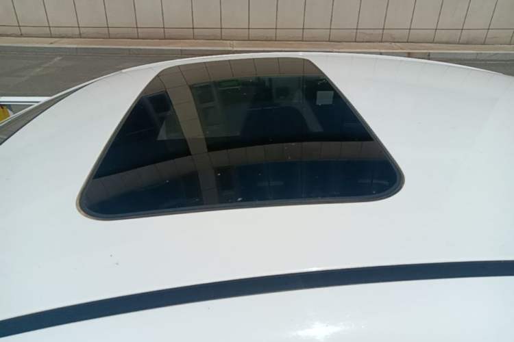 Used Hyundai Elantra (6th Generation / Lingdong) 2016 1.6L Automatic ZhiXuan – Elite Version Roof