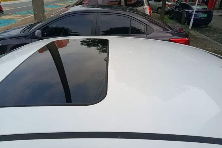 Used Hyundai Elantra (6th Generation / Lingdong) 2016 1.6L Automatic ZhiXuan – Elite Version Roof