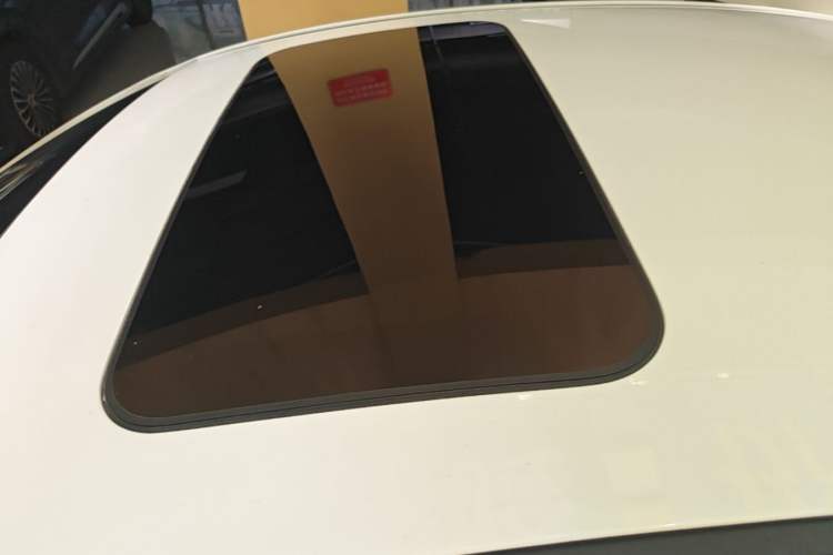 Used Hyundai Elantra (6th Generation / Lingdong) 2016 1.6L Automatic ZhiXuan – Elite Version Roof