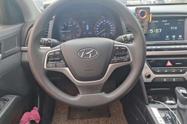 Used Hyundai Elantra (6th Generation / Lingdong) 2016 1.6L Automatic ZhiXuan – Elite Version Steering Wheel