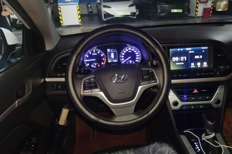Used Hyundai Elantra (6th Generation / Lingdong) 2016 1.6L Automatic ZhiXuan – Elite Version Steering Wheel
