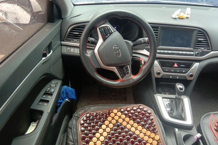 Used Hyundai Elantra (6th Generation / Lingdong) 2016 1.6L Automatic ZhiXuan – Elite Version Steering Wheel