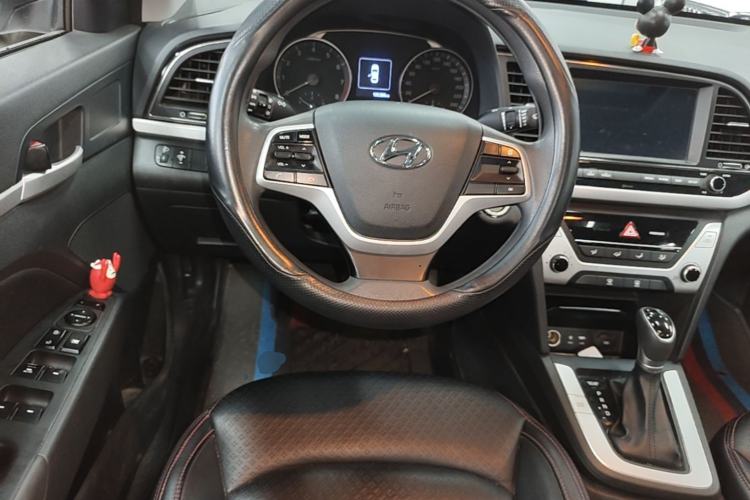 Used Hyundai Elantra (6th Generation / Lingdong) 2016 1.6L Automatic ZhiXuan – Elite Version Steering Wheel