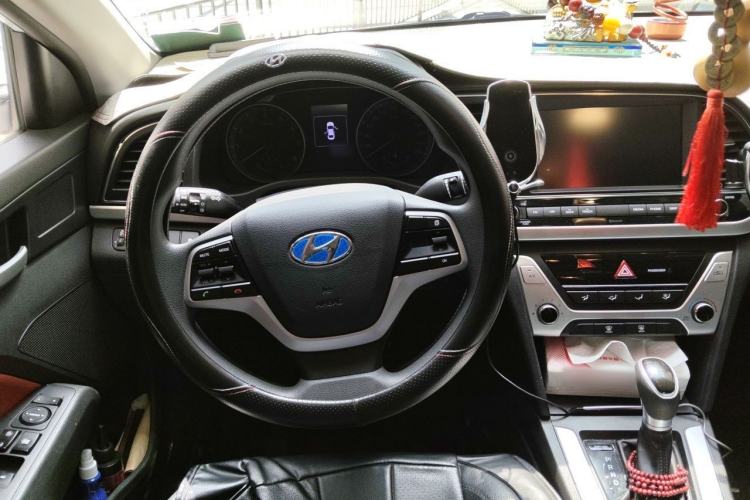 Used Hyundai Elantra (6th Generation / Lingdong) 2016 1.6L Automatic ZhiXuan – Elite Version Steering Wheel