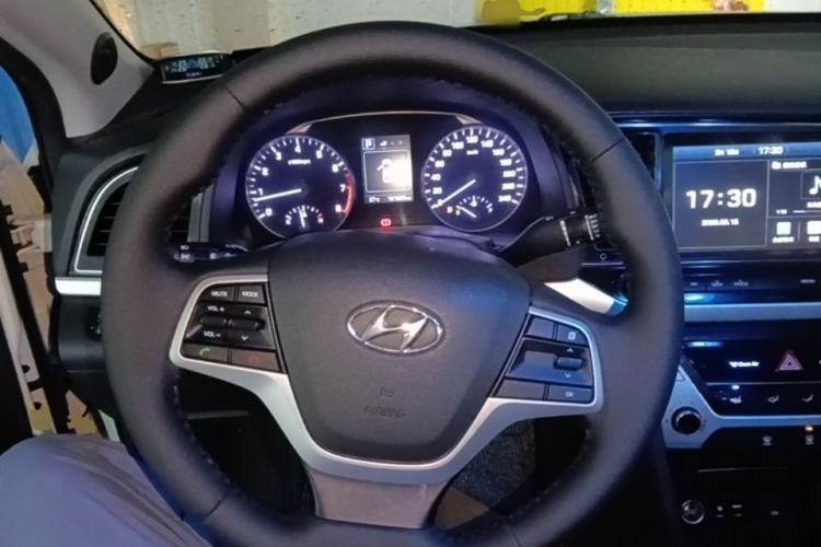 Used Hyundai Elantra (6th Generation / Lingdong) 2016 1.6L Automatic ZhiXuan – Elite Version Steering Wheel
