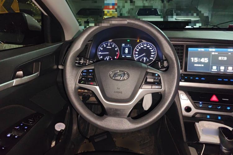 Used Hyundai Elantra (6th Generation / Lingdong) 2016 1.6L Automatic ZhiXuan – Elite Version Steering Wheel