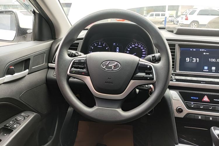 Used Hyundai Elantra (6th Generation / Lingdong) 2016 1.6L Automatic ZhiXuan – Elite Version Steering Wheel