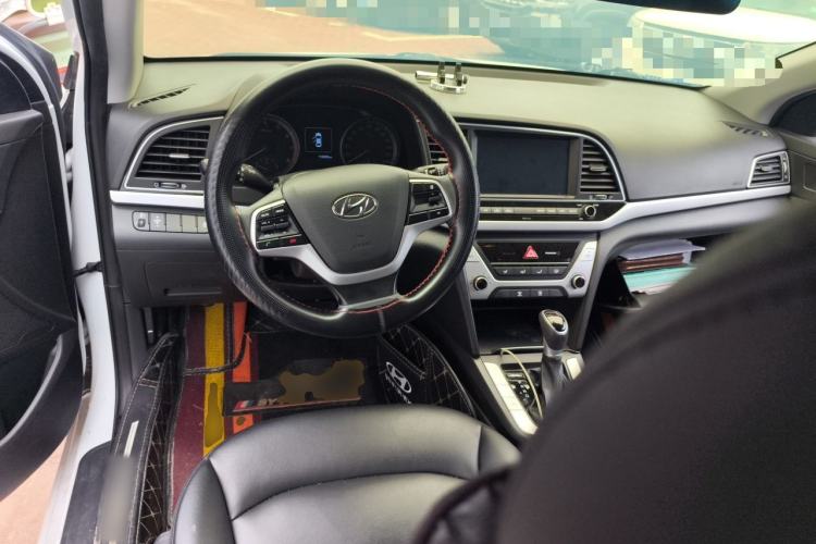 Used Hyundai Elantra (6th Generation / Lingdong) 2016 1.6L Automatic ZhiXuan – Elite Version Steering Wheel