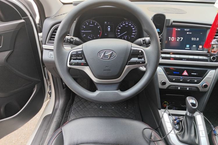 Used Hyundai Elantra (6th Generation / Lingdong) 2016 1.6L Automatic ZhiXuan – Elite Version Steering Wheel