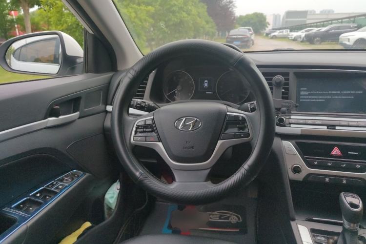 Used Hyundai Elantra (6th Generation / Lingdong) 2016 1.6L Automatic ZhiXuan – Elite Version Steering Wheel