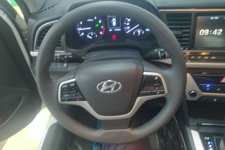 Used Hyundai Elantra (6th Generation / Lingdong) 2016 1.6L Automatic ZhiXuan – Elite Version Steering Wheel