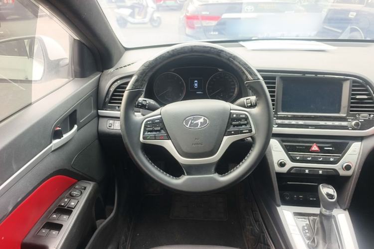 Used Hyundai Elantra (6th Generation / Lingdong) 2016 1.6L Automatic ZhiXuan – Elite Version Steering Wheel