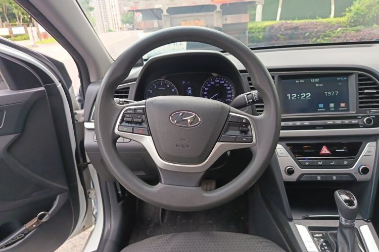 Used Hyundai Elantra (6th Generation / Lingdong) 2016 1.6L Automatic ZhiXuan – Elite Version Steering Wheel