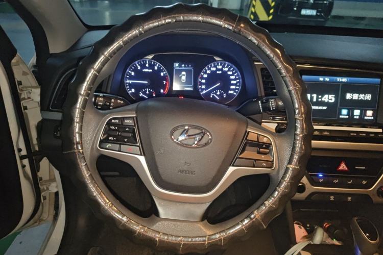 Used Hyundai Elantra (6th Generation / Lingdong) 2016 1.6L Automatic ZhiXuan – Elite Version Steering Wheel