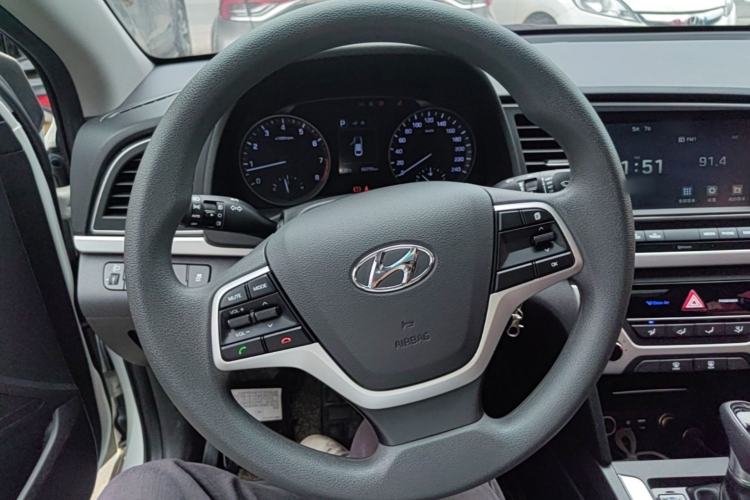 Used Hyundai Elantra (6th Generation / Lingdong) 2016 1.6L Automatic ZhiXuan – Elite Version Steering Wheel