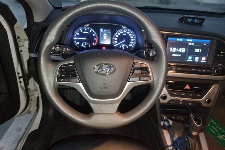 Used Hyundai Elantra (6th Generation / Lingdong) 2016 1.6L Automatic ZhiXuan – Elite Version Steering Wheel