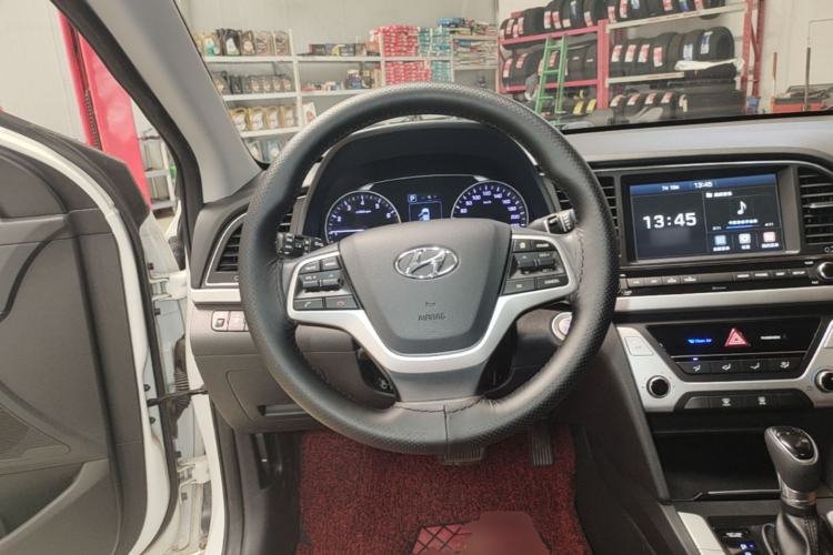 Used Hyundai Elantra (6th Generation / Lingdong) 2016 1.6L Automatic ZhiXuan – Elite Version Steering Wheel