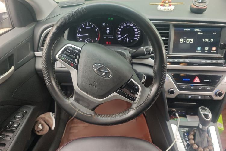 Used Hyundai Elantra (6th Generation / Lingdong) 2016 1.6L Automatic ZhiXuan – Elite Version Steering Wheel