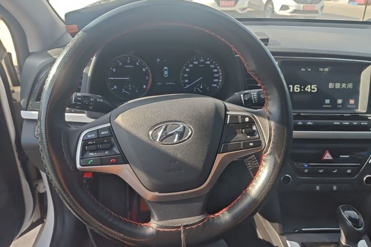 Used Hyundai Elantra (6th Generation / Lingdong) 2016 1.6L Automatic ZhiXuan – Elite Version Steering Wheel