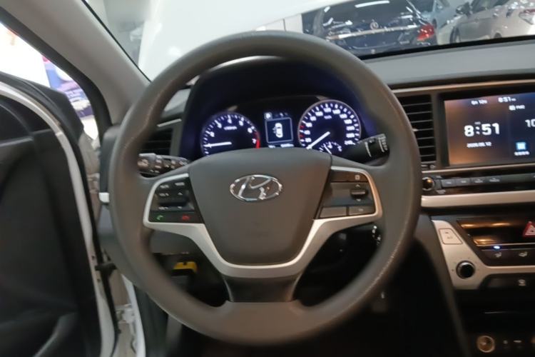 Used Hyundai Elantra (6th Generation / Lingdong) 2016 1.6L Automatic ZhiXuan – Elite Version Steering Wheel