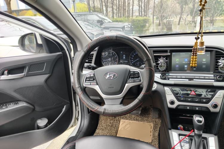 Used Hyundai Elantra (6th Generation / Lingdong) 2016 1.6L Automatic ZhiXuan – Elite Version Steering Wheel