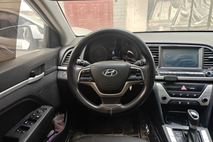Used Hyundai Elantra (6th Generation / Lingdong) 2016 1.6L Automatic ZhiXuan – Elite Version Steering Wheel