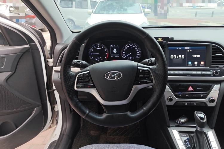 Used Hyundai Elantra (6th Generation / Lingdong) 2016 1.6L Automatic ZhiXuan – Elite Version Steering Wheel