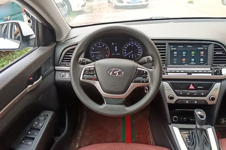 Used Hyundai Elantra (6th Generation / Lingdong) 2016 1.6L Automatic ZhiXuan – Elite Version Steering Wheel