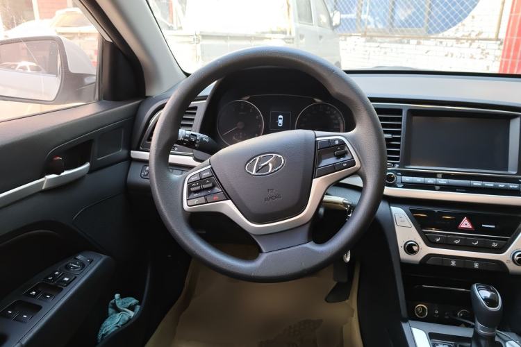 Used Hyundai Elantra (6th Generation / Lingdong) 2016 1.6L Automatic ZhiXuan – Elite Version Steering Wheel