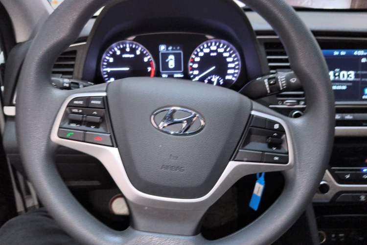 Used Hyundai Elantra (6th Generation / Lingdong) 2016 1.6L Automatic ZhiXuan – Elite Version Steering Wheel