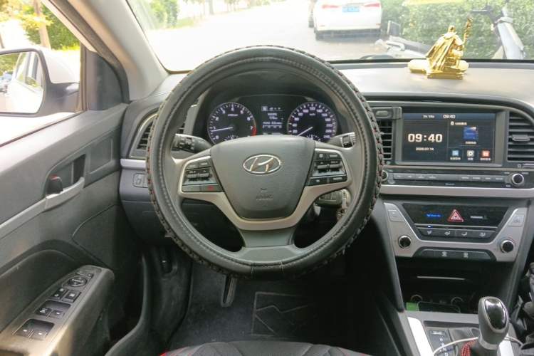 Used Hyundai Elantra (6th Generation / Lingdong) 2016 1.6L Automatic ZhiXuan – Elite Version Steering Wheel