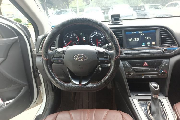 Used Hyundai Elantra (6th Generation / Lingdong) 2016 1.4T Dual-Clutch Xuan Dong · Dynamic Version Steering Wheel