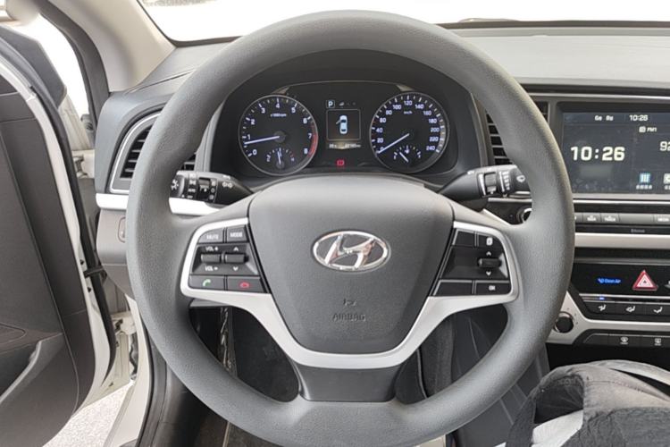Used Hyundai Elantra (6th Generation / Lingdong) 2016 1.6L Automatic ZhiXuan – Elite Version Steering Wheel