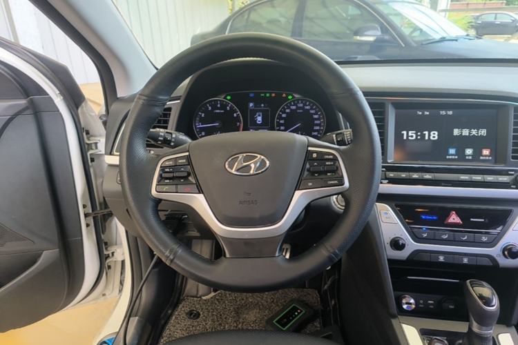 Used Hyundai Elantra (6th Generation / Lingdong) 2016 1.6L Automatic ZhiXuan – Elite Version Steering Wheel