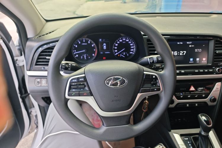 Used Hyundai Elantra (6th Generation / Lingdong) 2016 1.6L Automatic ZhiXuan – Elite Version Steering Wheel
