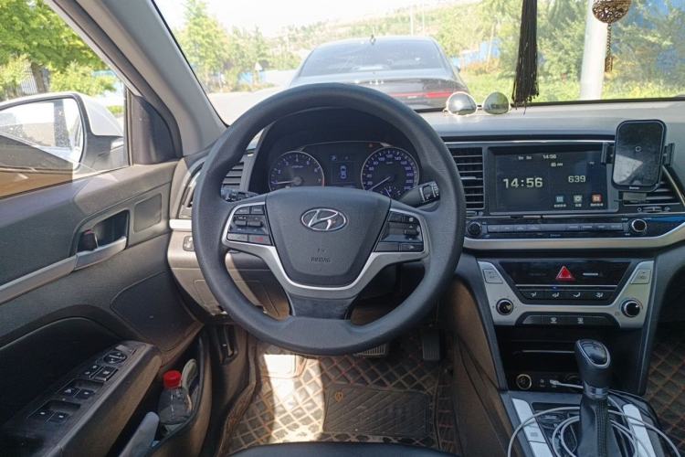 Used Hyundai Elantra (6th Generation / Lingdong) 2016 1.6L Automatic ZhiXuan – Elite Version Steering Wheel