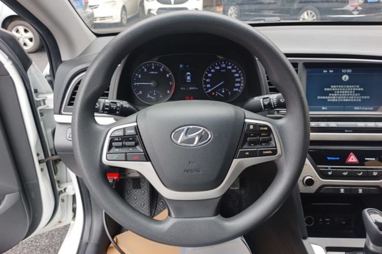 Used Hyundai Elantra (6th Generation / Lingdong) 2016 1.6L Automatic ZhiXuan – Elite Version Steering Wheel